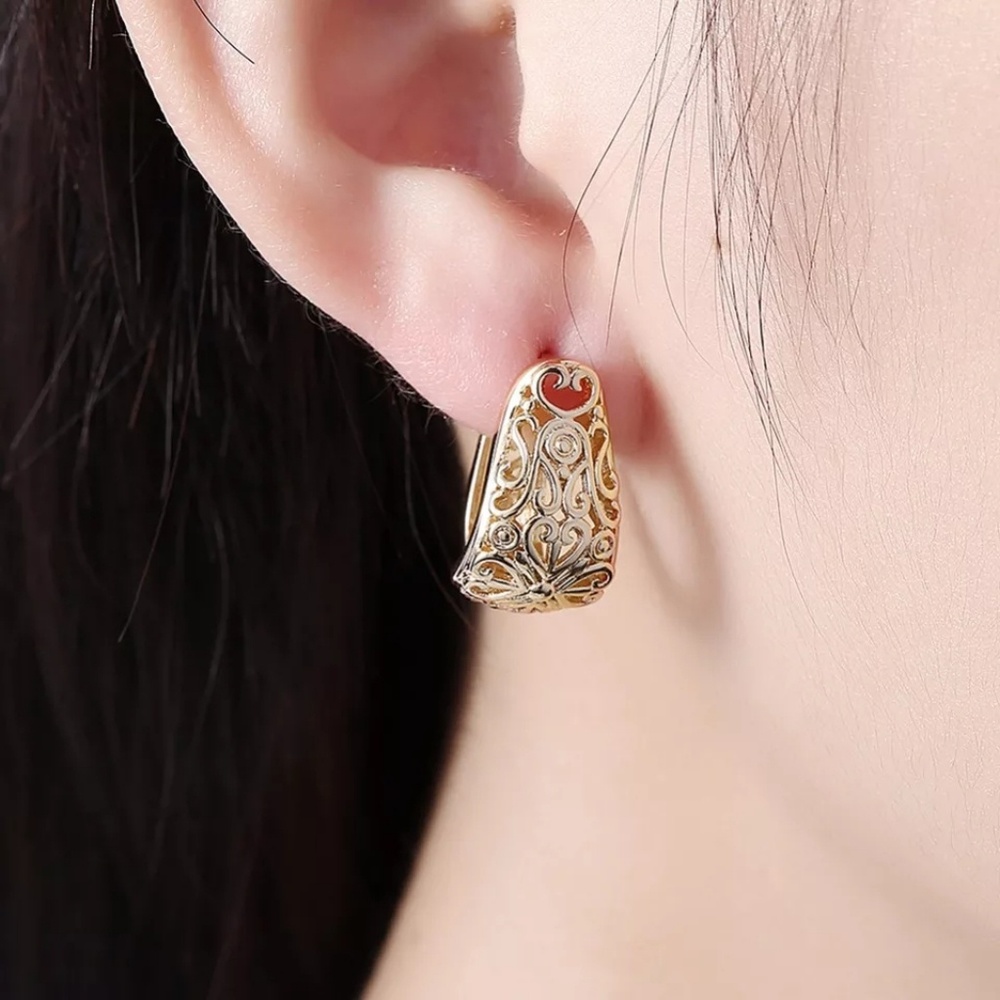 18k Filled Petite Filigree Hoops - Picture 7 of 7